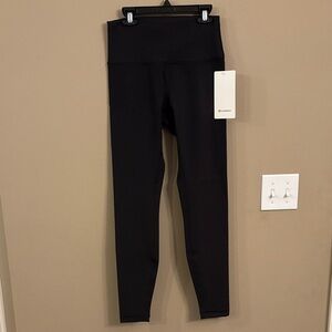 Women’s Lululemon Size 8 Wunder Train HR Leggings NEW WITH TAGS